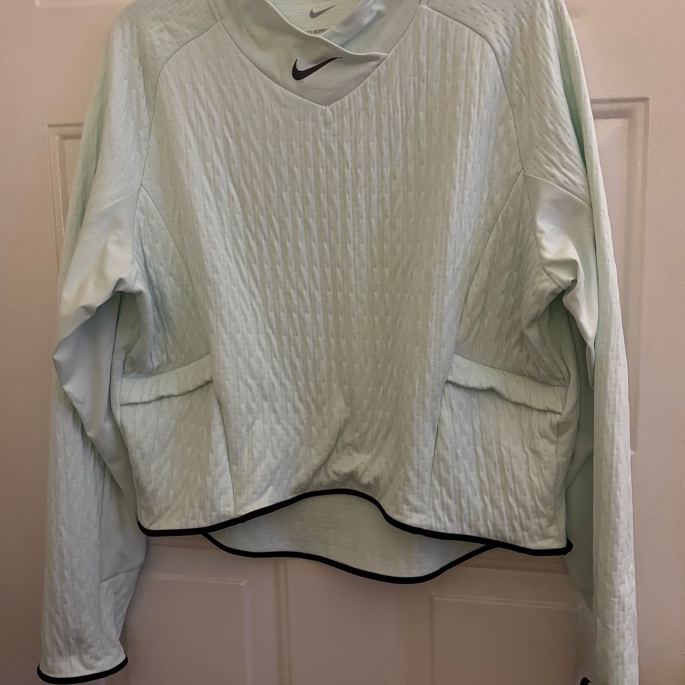 Nike Women's Therma-Fit Mint Green Quilted Sweatshirt